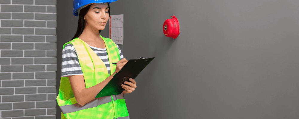 Ausbildung zur Fachkraft für Holz- und Bautenschutzarbeiten