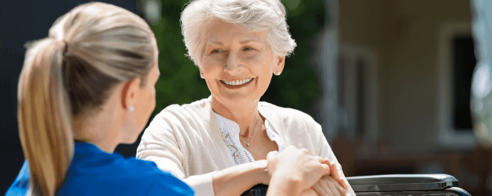 Auf diesem Bild ist eine Person zu sehen, die den Beruf des Pflegefachmannes/-frau ausübt. Dieser Beruf ist sehr wichtig, da er dafür sorgt, dass Menschen in Krankenhäusern und Pflegeheimen optimal versorgt werden. Die Aufgaben eines Pflegefachmannes/-frau sind vielfältig und umfassen unter anderem die Betreuung von Patienten sowie die Organisation der Pflegedienste.